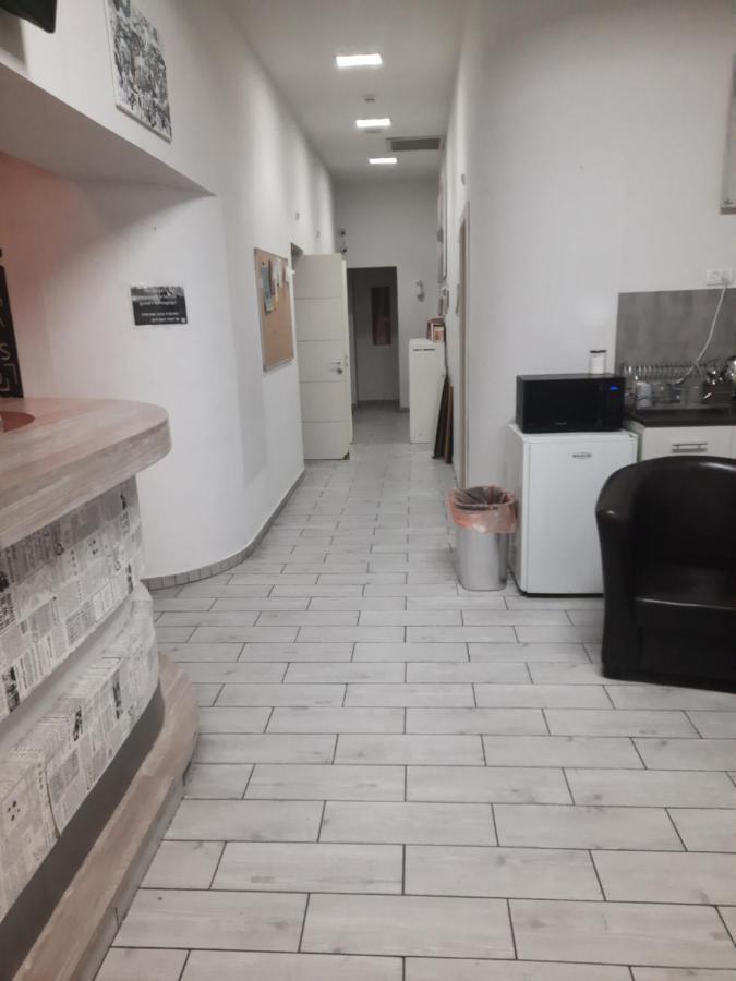 Superior Motel Haifa Bagian luar foto